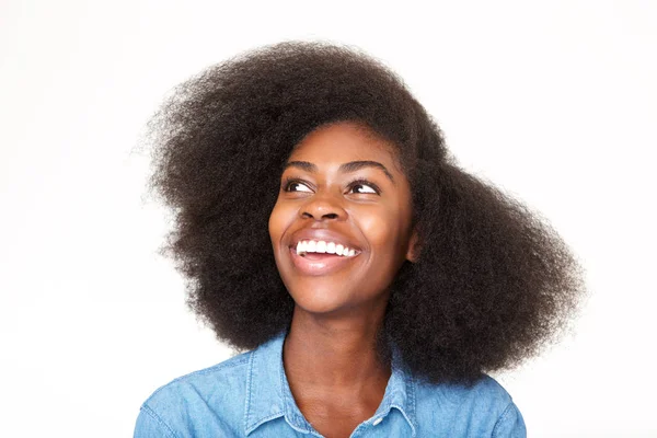 Close Retrato Jovem Afro Americana Sorrindo Olhando Para Cima — Fotografia de Stock