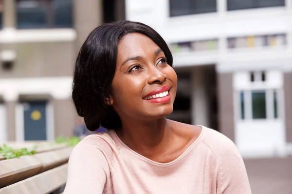 Close Portrait Young Black Woman Looking Smiling — Stock Photo, Image