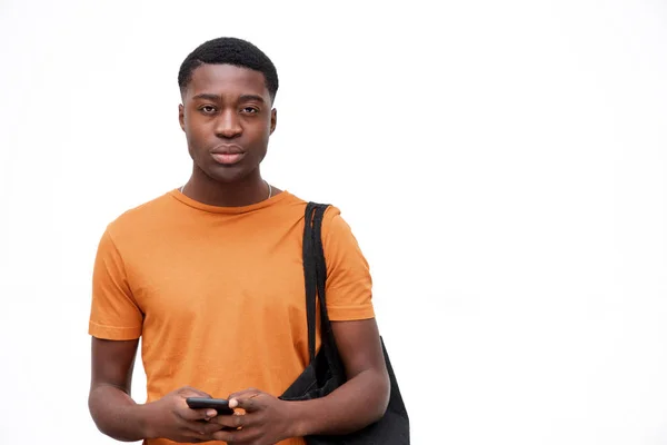 Retrato Olhar Sério Jovem Negro Com Saco Telefone Celular Contra — Fotografia de Stock