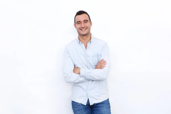 Retrato Hombre Atractivo Sonriendo Con Los Brazos Cruzados Sobre Fondo — Foto de Stock