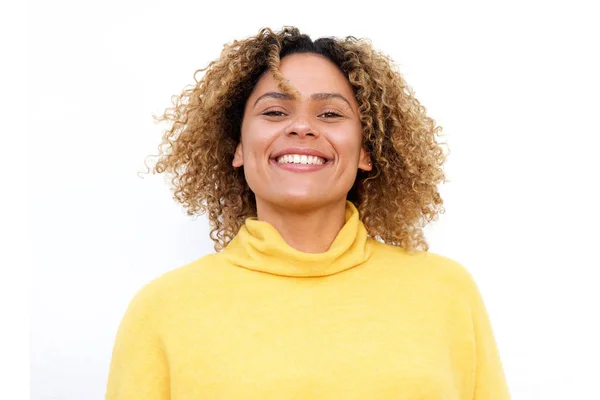 Close Retrato Horizontal Bela Mulher Afro Americana Sorrindo Contra Fundo — Fotografia de Stock