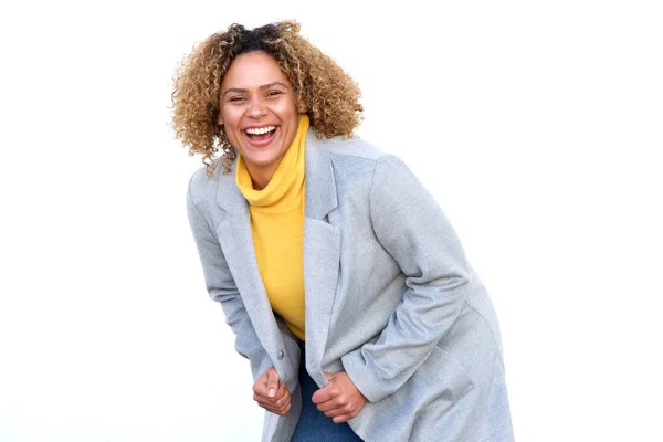 Retrato Mulher Afro Americana Rindo Com Jaqueta Contra Fundo Branco — Fotografia de Stock