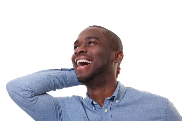 Close Van Portret Van Gelukkig Afro Amerikaanse Man Lachen Tegen — Stockfoto