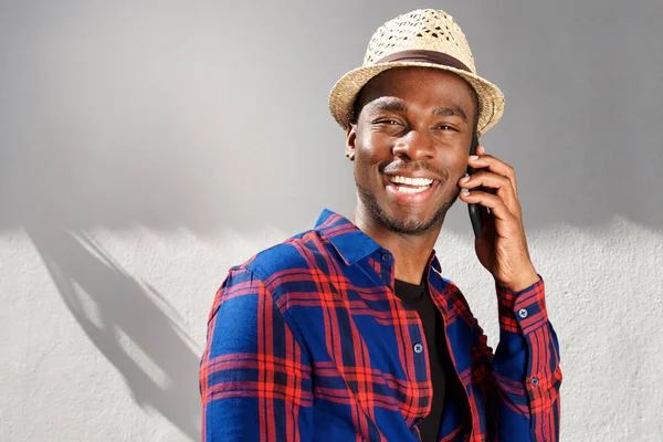 Nahaufnahme Porträt Eines Glücklichen Afrikanisch Amerikanischen Mannes Mit Hut Der — Stockfoto