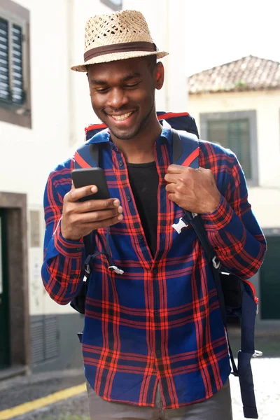 Portrait Smiling African American Travel Man Backpack Cellphone — Stock Photo, Image