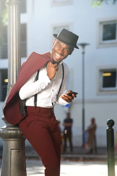 Πορτραίτο Του Happy Αφρικανός Αμερικανός Άνδρας Vintage Κοστούμι Και Κινητό — Φωτογραφία Αρχείου