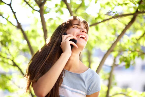 Close Portrait Beautiful Smiling Young Woman Talking Mobile Phone Park — Stock Photo, Image