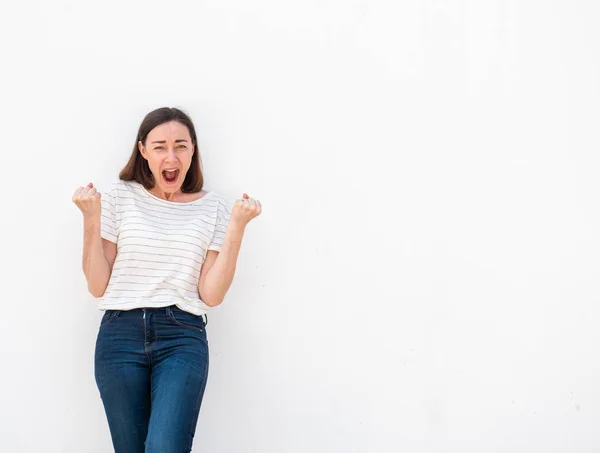 Retrato Una Alegre Mujer Mayor Gritando Con Las Manos Levantadas —  Fotos de Stock