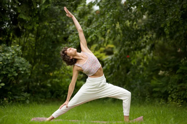 Full Body Yoga Woman Stretching Outdoors Nature — Stock Photo, Image