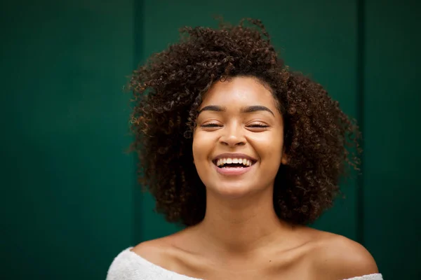 Close Front Portrait Young Smiling African American Woman Curly Hair — Stock Photo, Image