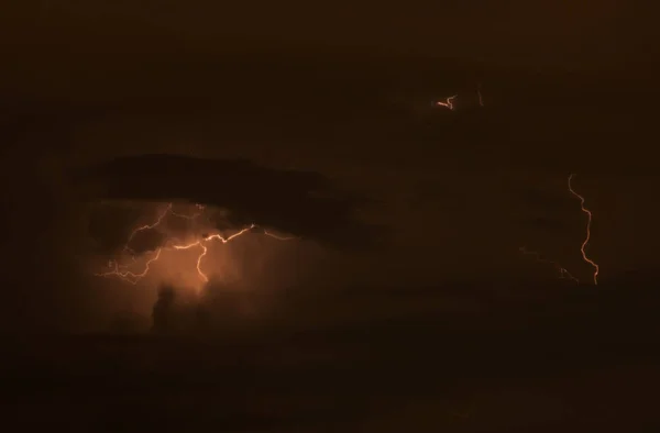 Relâmpago Uma Noite Tempestuosa — Fotografia de Stock