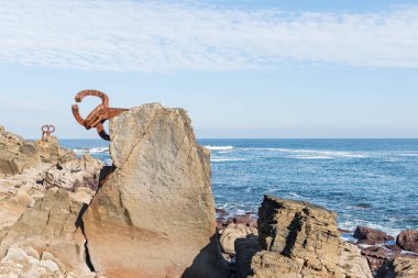 San Sebastian (Spanin) Peine del Viento Eduardo Chillida sanatçının Heykel Sergisi