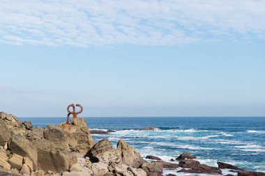 San Sebastian (Spanin) Peine del Viento Eduardo Chillida sanatçının Heykel Sergisi