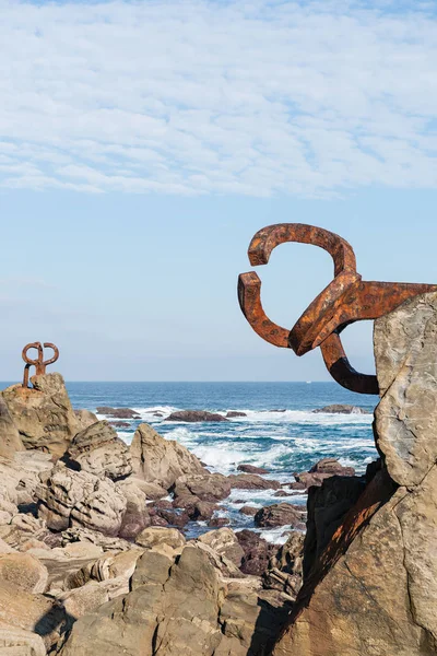 Сан Себастьян Spanin Скульптури Peine Del Viento Художника Едуардо Chillida — стокове фото