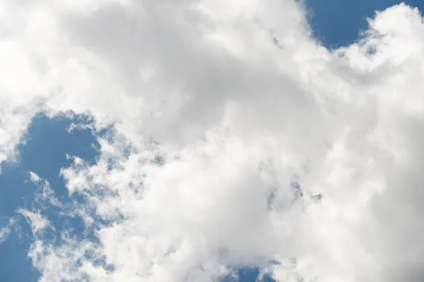 Sky with white clouds — Stock Photo, Image