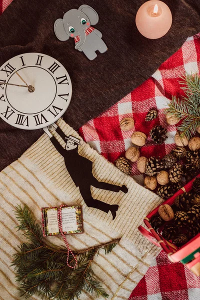 Yeni yıl dekorasyonu, romantik ruh hali. Tatil arifesinde