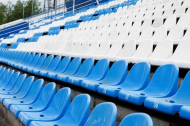 beyaz ve mavi Dinamo futbol stadyumu koltuk