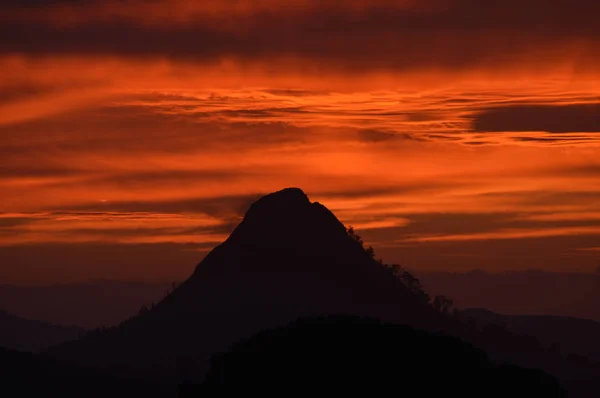 Picturesque Sicilian Sunrise Mazzarino Caltanissetta Италия Европа — стоковое фото