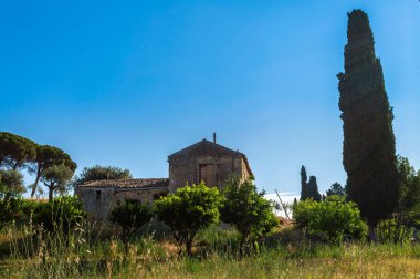 Terk edilmiş eski kır evi, Caltanissetta, Sicilya, Italya, Avrupa ile güzel sahne
