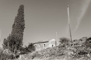 Terk edilmiş eski kır evi, Caltanissetta, Sicilya, Italya, Avrupa ile güzel sahne