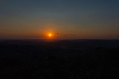 Harika yaz günbatımı, Mazzarino, Caltanissetta, Sicilya, Italya, Avrupa