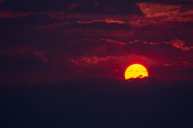 Bulutlarda Harika Gün Batımı, Sicilya, İtalya, Avrupa