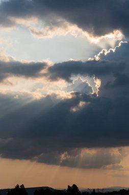 Bulutlarda Muhteşem Gün Batımı, Sicilya, İtalya, Avrupa