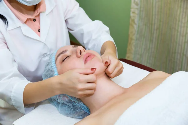 Spa treatments for facial rejuvenation. — Stock Photo, Image