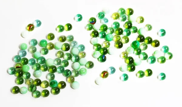 Háttér Különböző Üveggolyókkal Zöld Tónusban — Stock Fotó