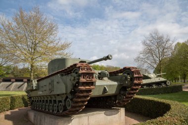 Cromwell tankı Normandy Muharebesi Anıtı için müzenin dışında ekranda