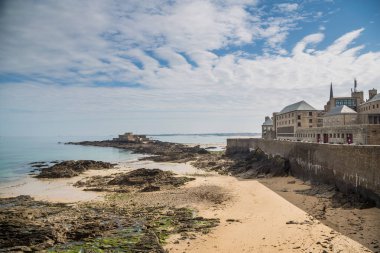 St Malo, Brittany 'Petit olmak' ada kalede