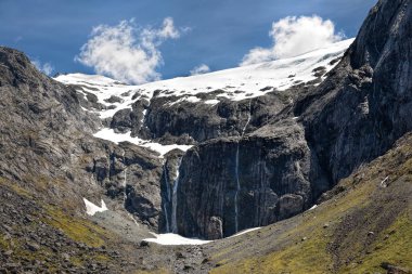 Çarpıcı sahne yakınındaki Milford ses, South Island, Yeni Zelanda