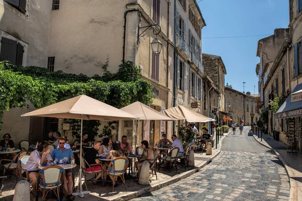 Лурмарен Франції Липня 2015 Кафе Головній Вулиці Гарний Місто Лурмарен — стокове фото