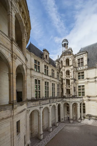 Buitenaanzicht Van Binnenplaats Bij Het Kasteel Chambord Pays Loire Frankrijk — Stockfoto