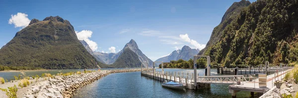 Milford Sound Nový Zéland Prosince 2014 Dock Panorama Milford Sound — Stock fotografie