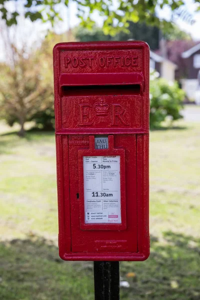 Usk June 25Th 2015 Rural Red Post Box Small South — Stock Photo, Image