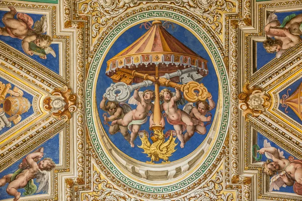 罗马意大利 2015年6月27日 罗马梵蒂冈博物馆内令人惊叹的天花板细节特写 — 图库照片