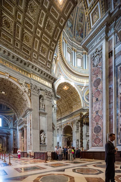 罗马意大利 2015年6月27日 对圣彼得在罗马的主要改变和圆顶的看法 — 图库照片
