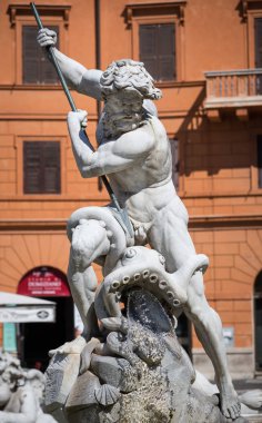 Roma İtalya 28th Haziran 2015: Neptün Çeşmesi (Fontana del Nettuno) detay yer alan Piazza Navona Kuzey sonunda.