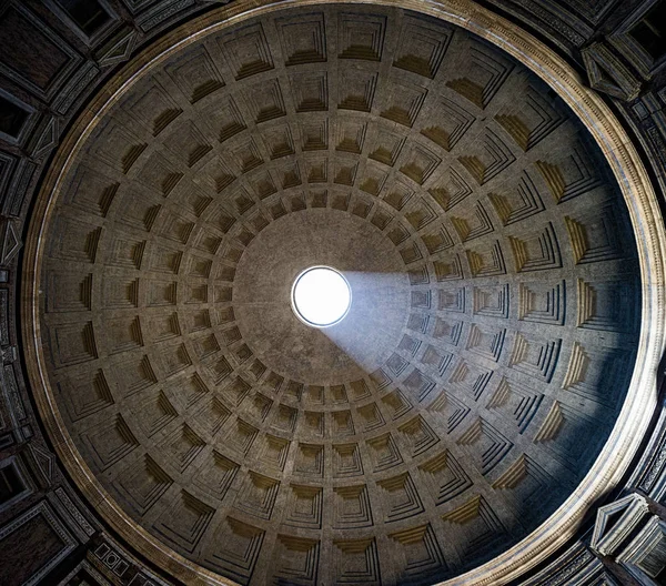 Looking Shaft Light Coming Oculus Pantheon Rome — Stock Photo, Image