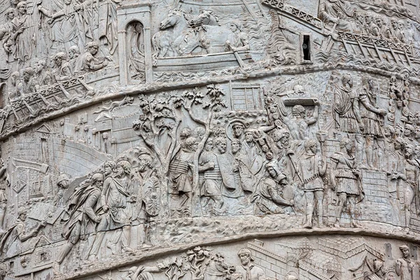 Деталь Колонны Траяна Риме Построенной Императором Траяном Память Победе Над — стоковое фото