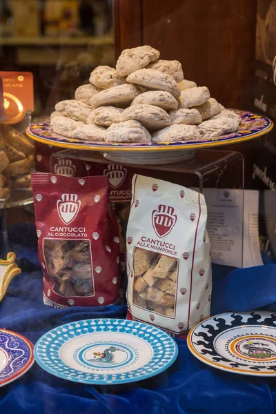 Siena Itália Julho 2015 Biscoitos Base Amêndoa Produzidos Localmente Para — Fotografia de Stock