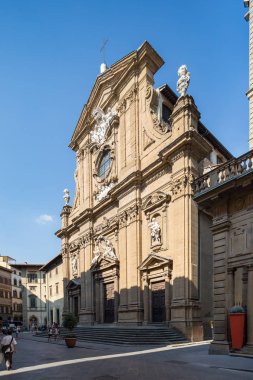 Floransa İtalya 2nd Temmuz 2015: Kilise San Michele degli Antinori yan görünüm