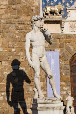 Floransa İtalya 2nd Temmuz 2015: David yineleme Palazzo della Signoria, Florence önünde heykel'ın özgün konumda