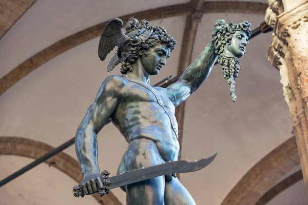 Florence Italy July 2Nd 2015 Perseus Head Medusa Bronze Sculpture — Stock Photo, Image