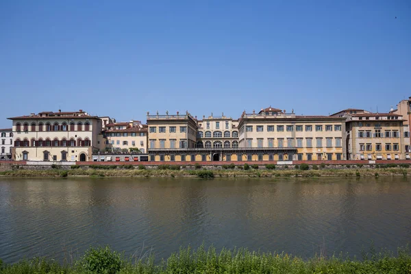 Florencia Italia Julio 2015 Edificios Orillas Del Río Arno Florencia — Foto de Stock