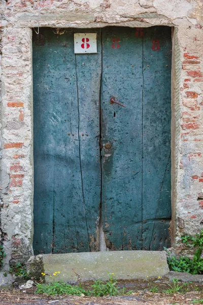 Lucca Italy July 5Th 2015 Blue Door Number Stenciled Red — Stock Photo, Image