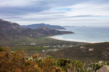 Mount Bishop Zirvesi arasında deprem nehir etrafında peyzaj Wilsons Promontory Milli Park, Victoria, Avustralya üzerinden bakan