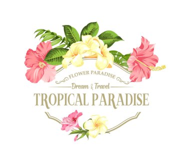 Tropik çiçeklerbir çelenk ile güzel bir kart. Tropikal plumeria çelenk. Gri arka plan üzerinde davet kartı için çiçek çiçekleri.
