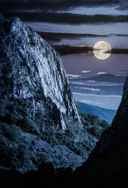 Klify Trascau Góry Kanionu Nocy Świetle Księżyca Pełni Piękny Krajobraz — Zdjęcie stockowe